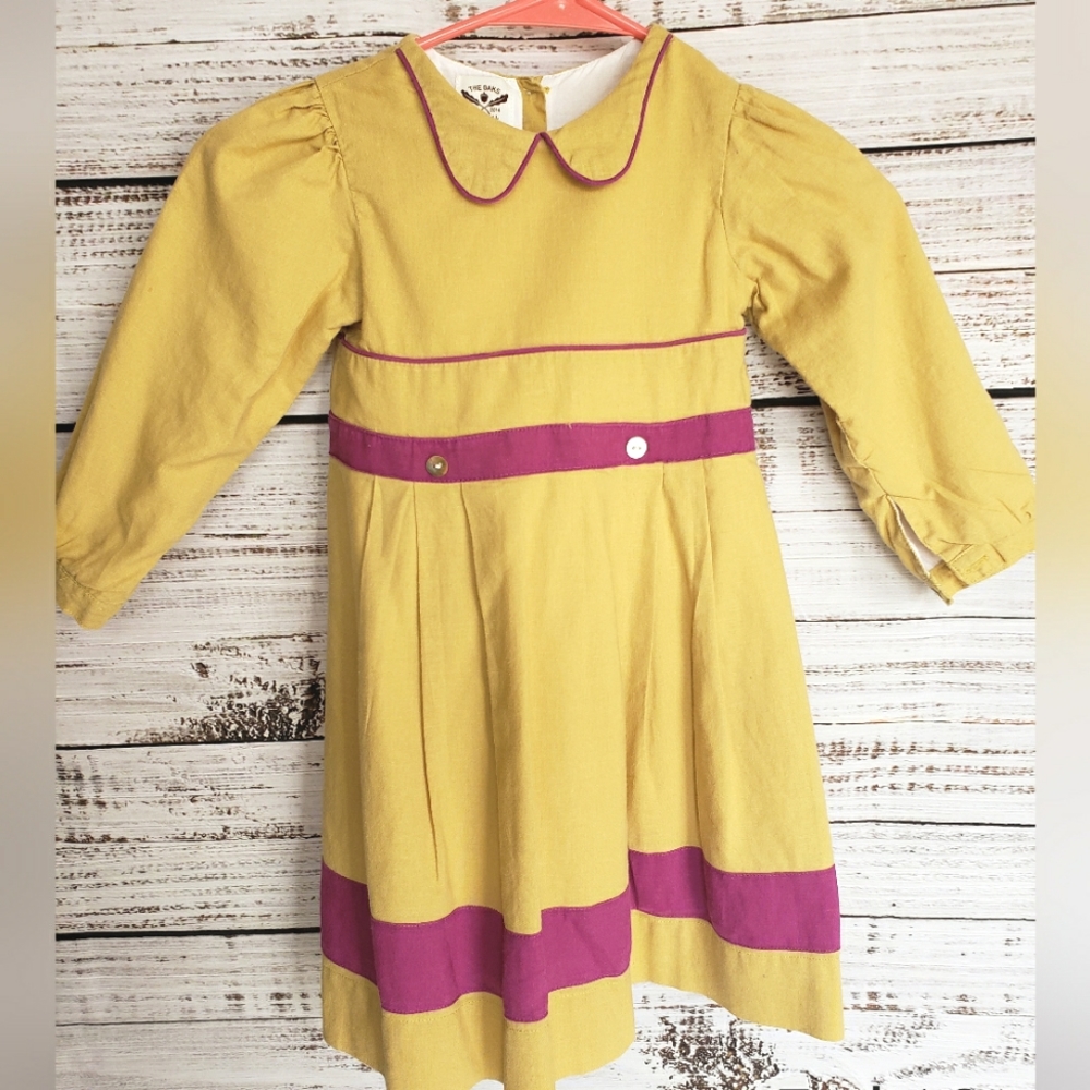 Gorgeous peter pan collar dress sz 5 lined